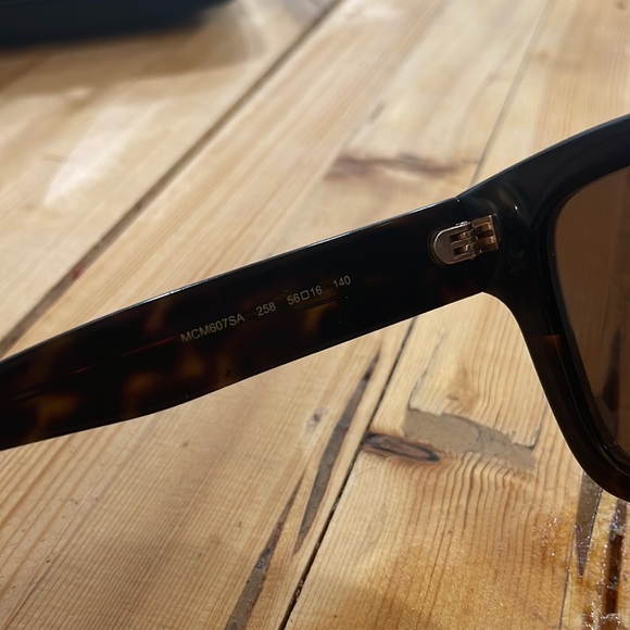 AUTHENTIC MCM sunglasses - Picture 3 of 3